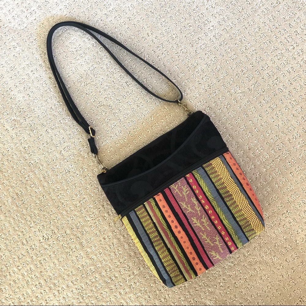 Danny K Tapestry & Jacquard Crossbody/Shoulder Bag in Like New Condition.